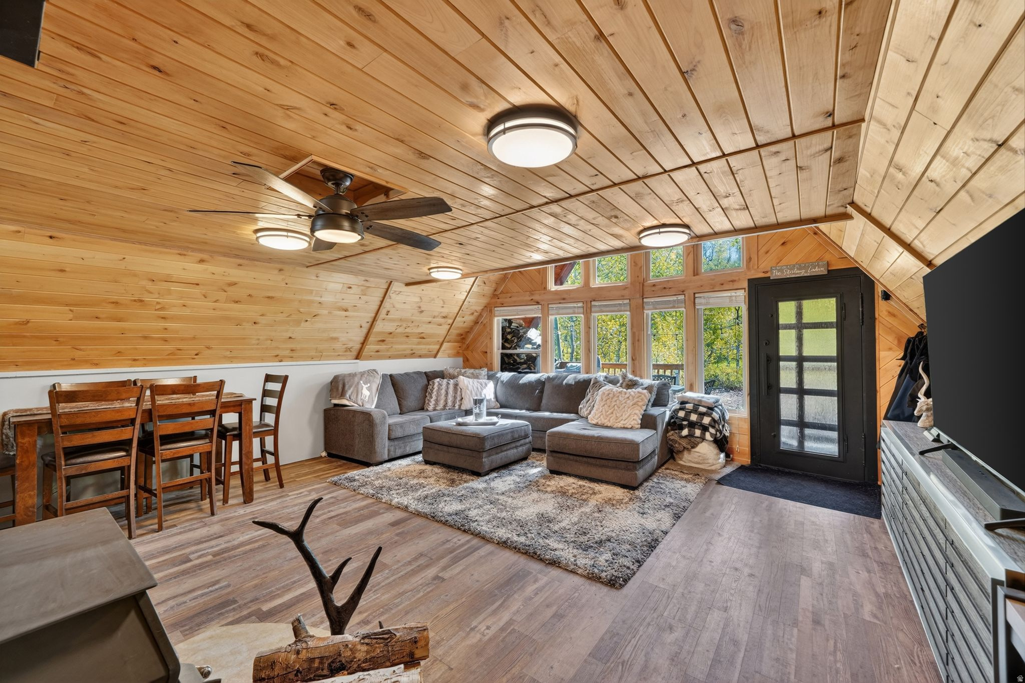 TIMBER LAKES - Residential