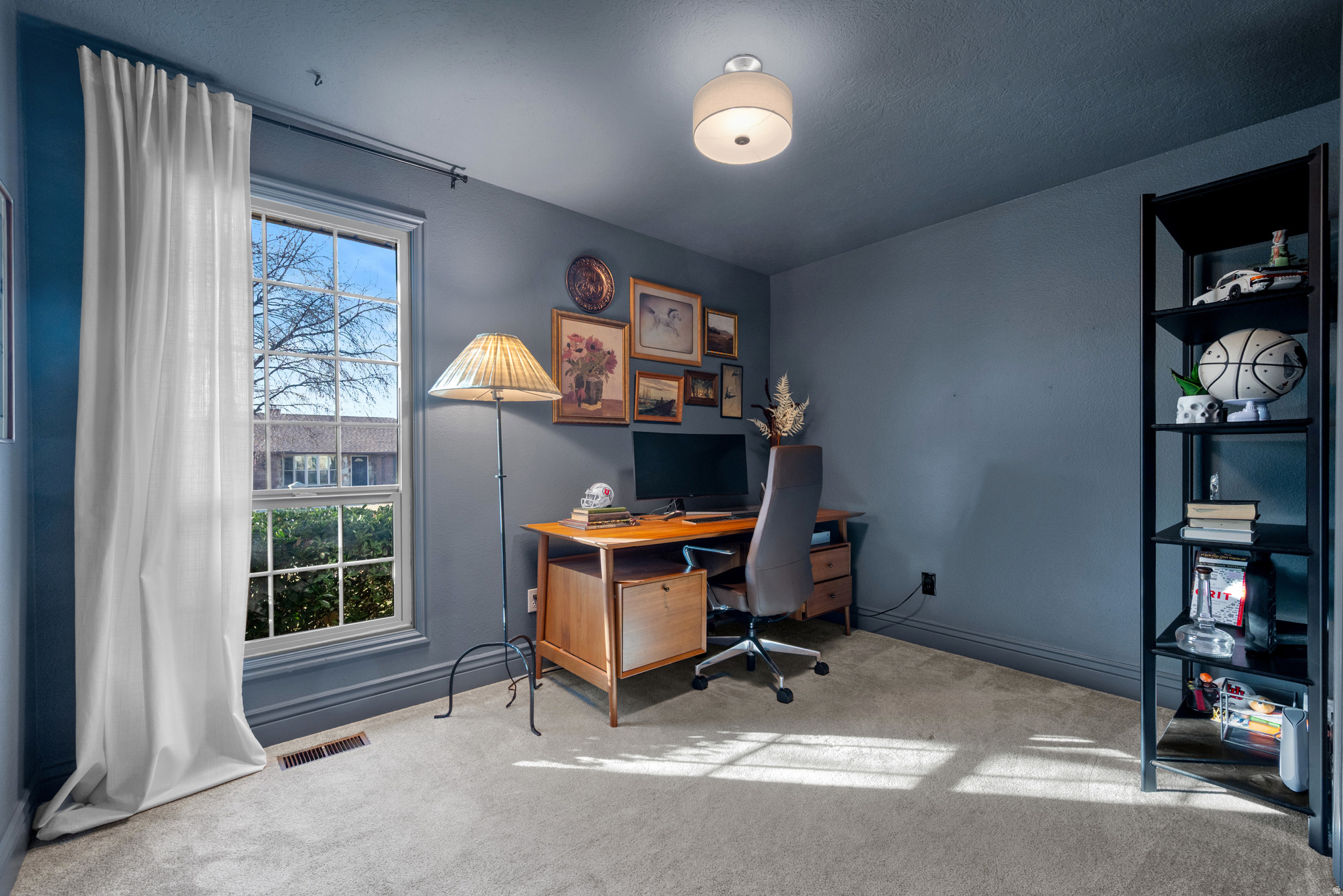 NOB HILL - Residential