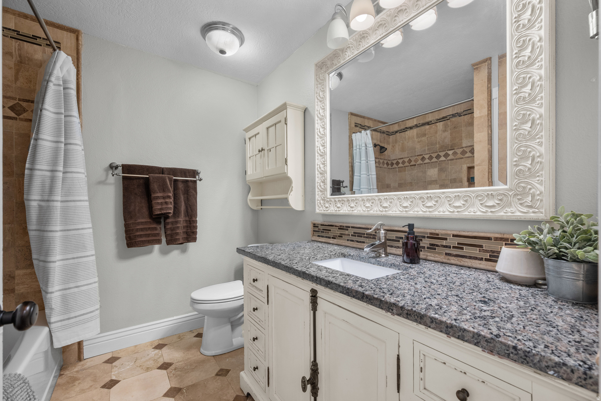 NOB HILL - Residential