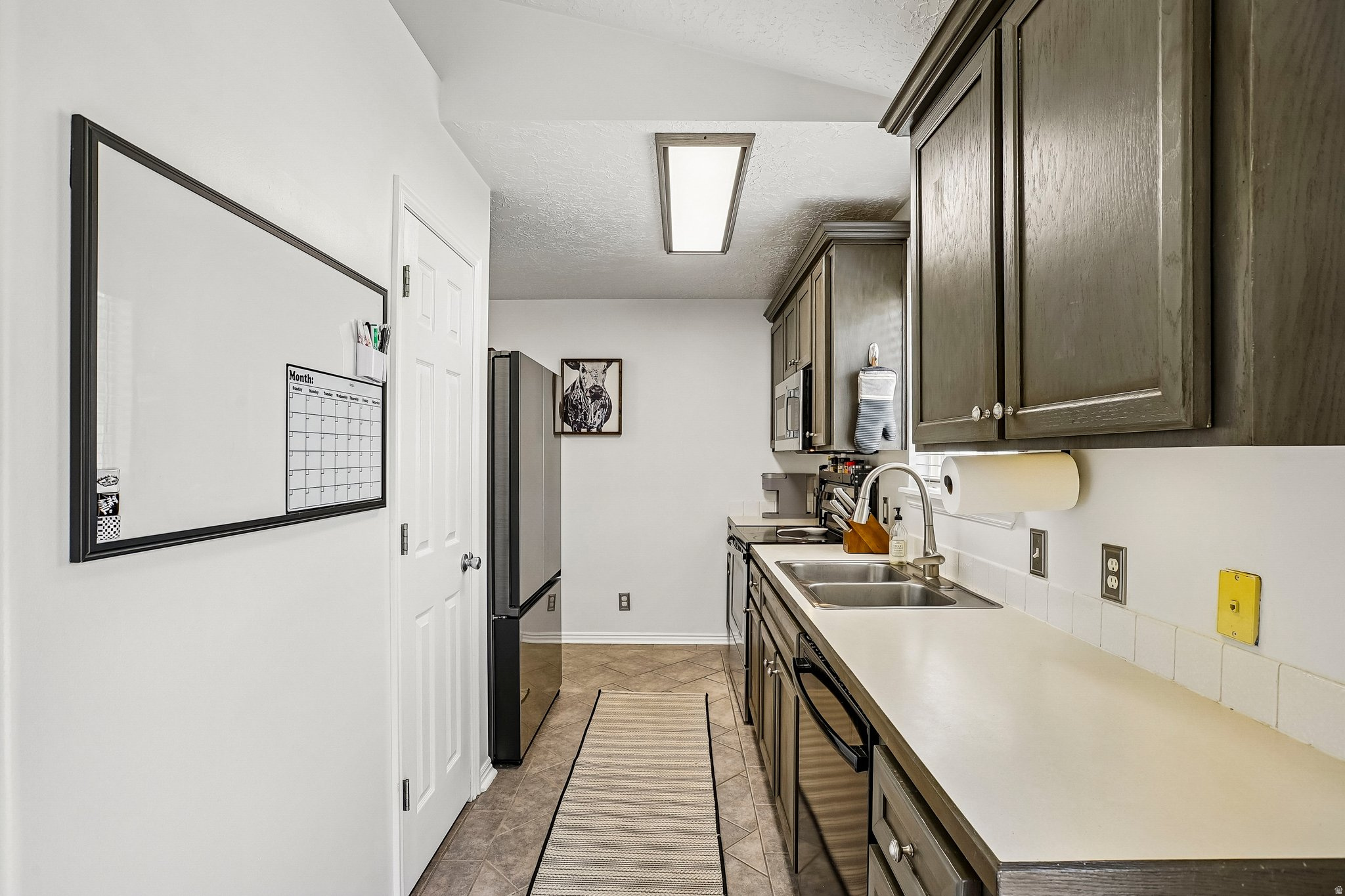 WHISPER WILLOW - Residential