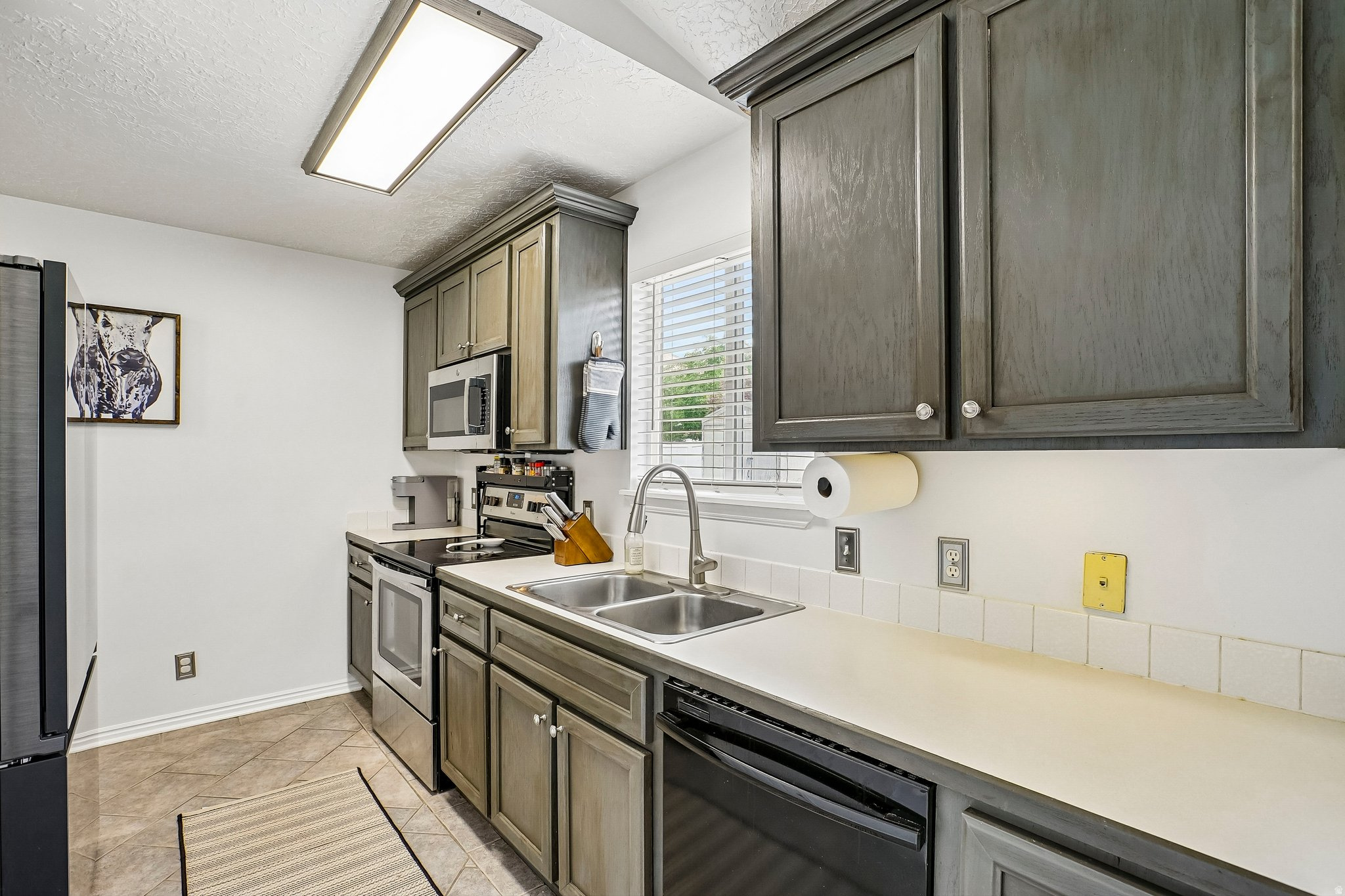 WHISPER WILLOW - Residential