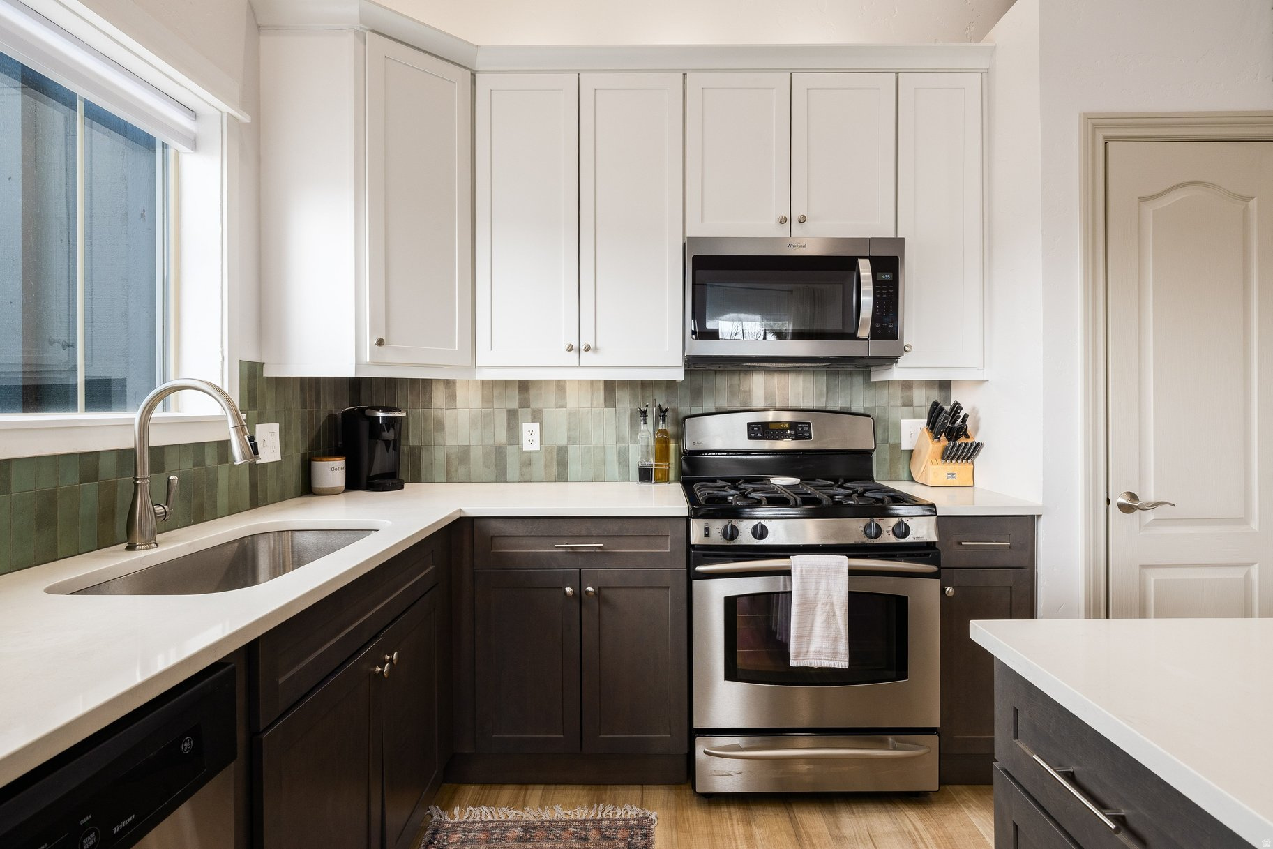 FOX BAY CONDOMINIUMS - Residential