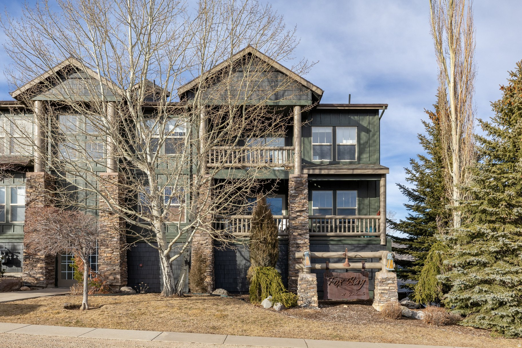 FOX BAY CONDOMINIUMS - Residential