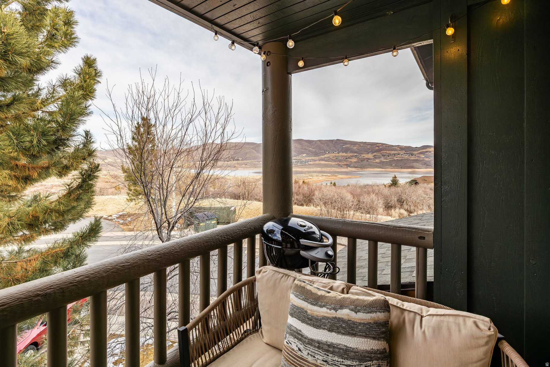 1699 W FOX BAY DR I201