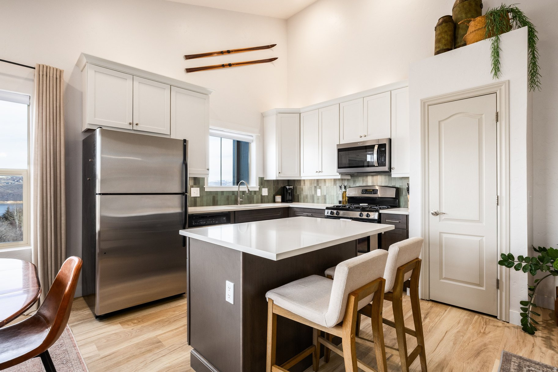 FOX BAY CONDOMINIUMS - Residential