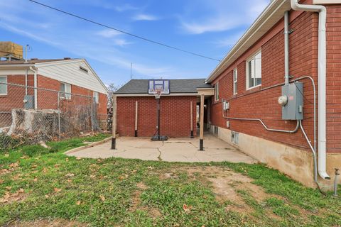 Tiny photo for 220 W 4800 S, Washington Terrace, UT 84405 (MLS # 2136487)
