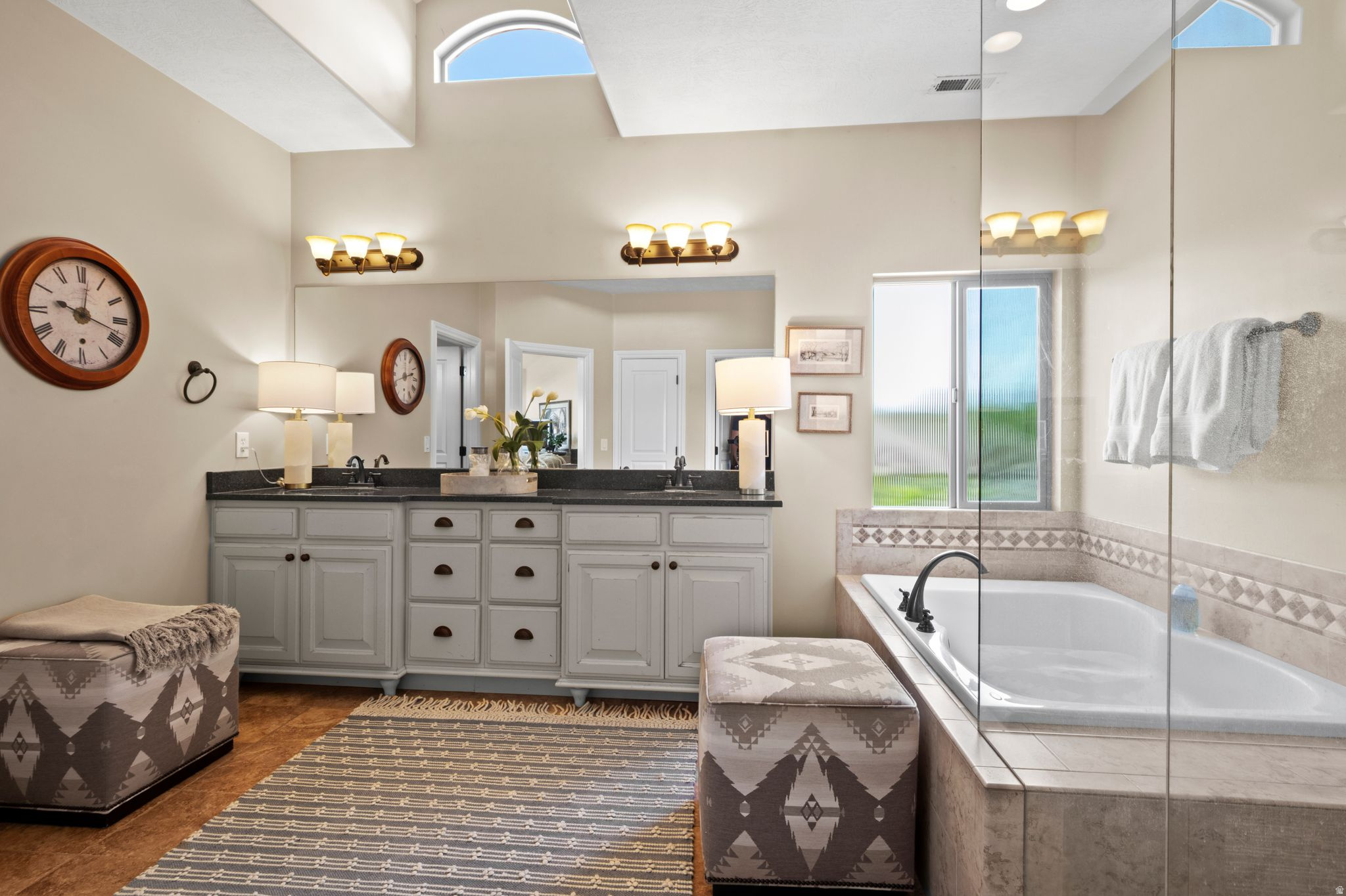 BELLEVUE PHASE 3 - Residential