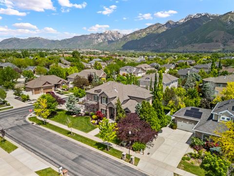 Photo of 13181 S WOODRIDGE OAK DR, Draper, UT 84020 (MLS # 2120342) Photo of 13181 S WOODRIDGE OAK DR, Draper, UT 84020 (MLS # 2120342)