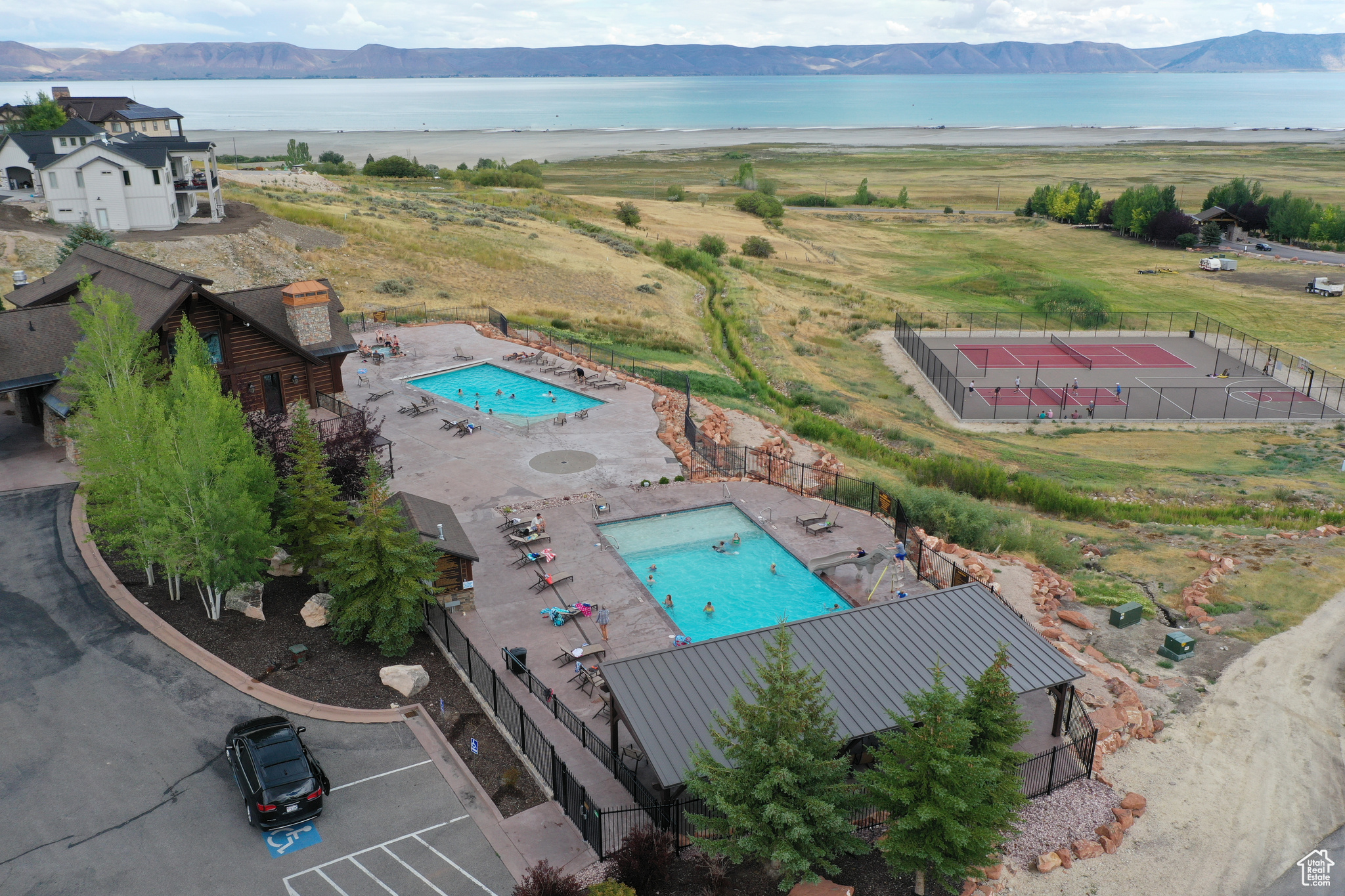 RESERVE SUMMIT LOT 10 - Residential