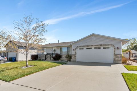 Tiny photo for 4049 S CASTLE VIEW DR, West Valley City, UT 84128 (MLS # 2148218)