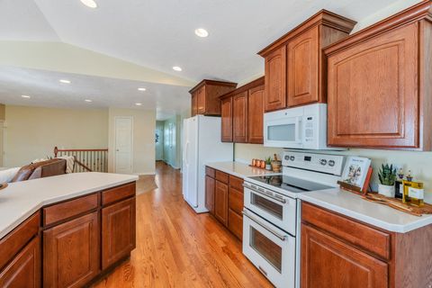Tiny photo for 4049 S CASTLE VIEW DR, West Valley City, UT 84128 (MLS # 2148218)