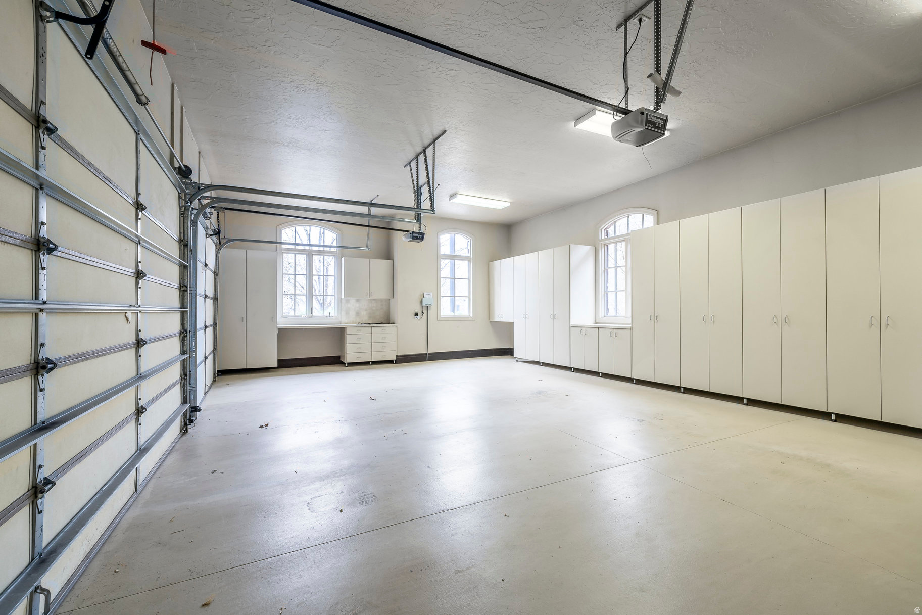 MURDOCH WOODS - Residential