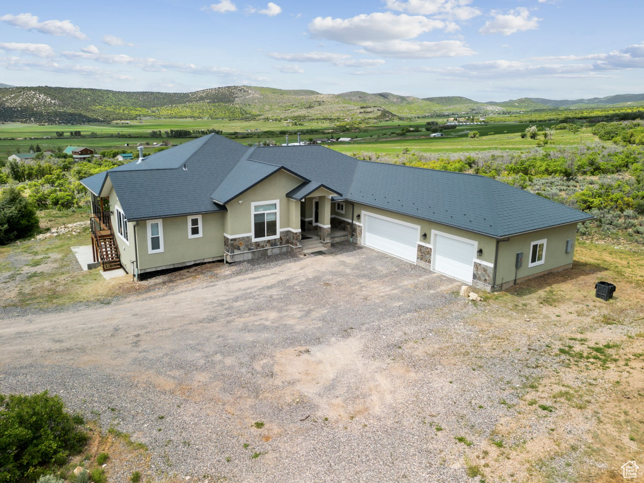 HAWK MEADOWS RANCH - Residential
