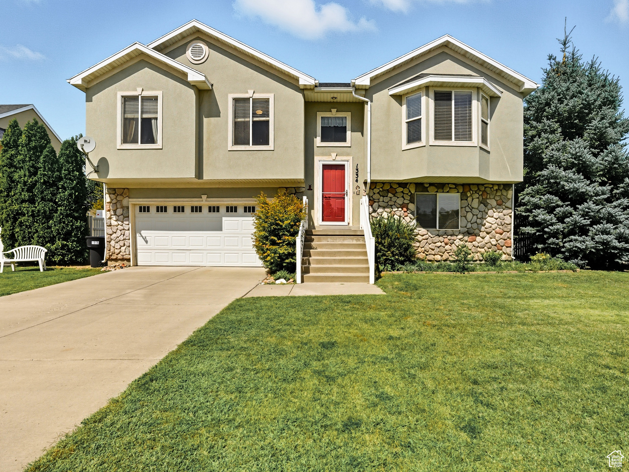 ARGYLE ACRES - Residential