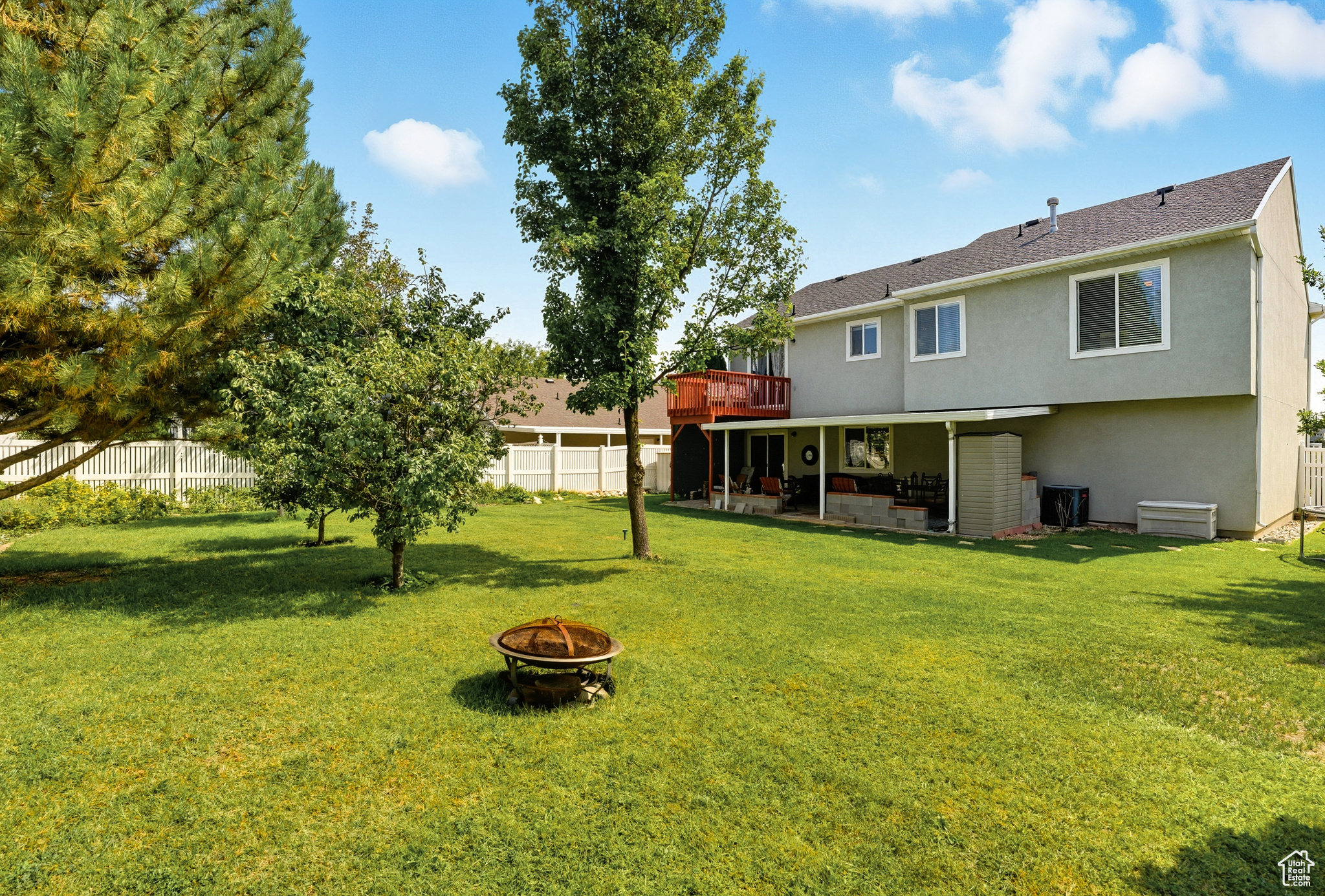 ARGYLE ACRES - Residential
