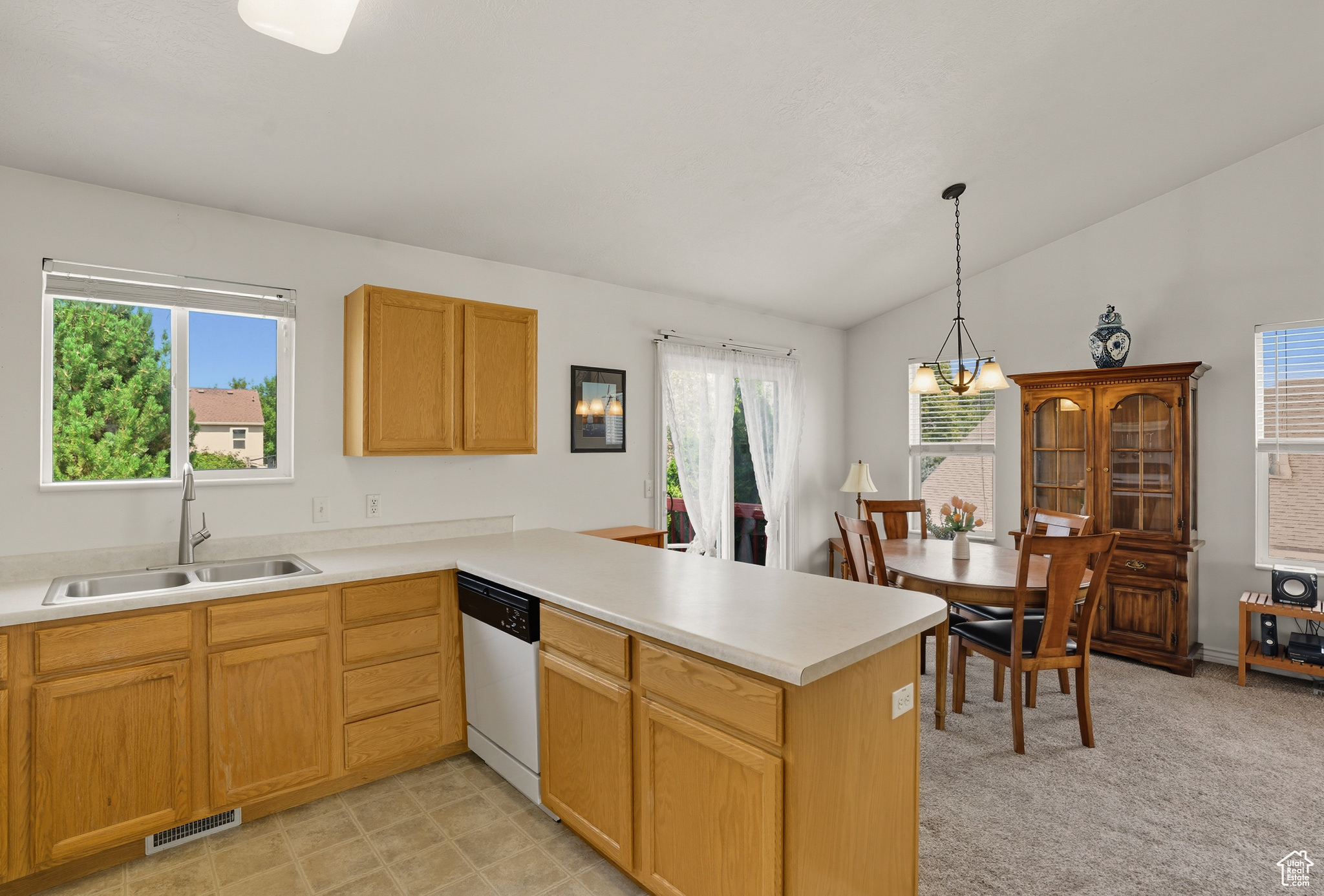 ARGYLE ACRES - Residential