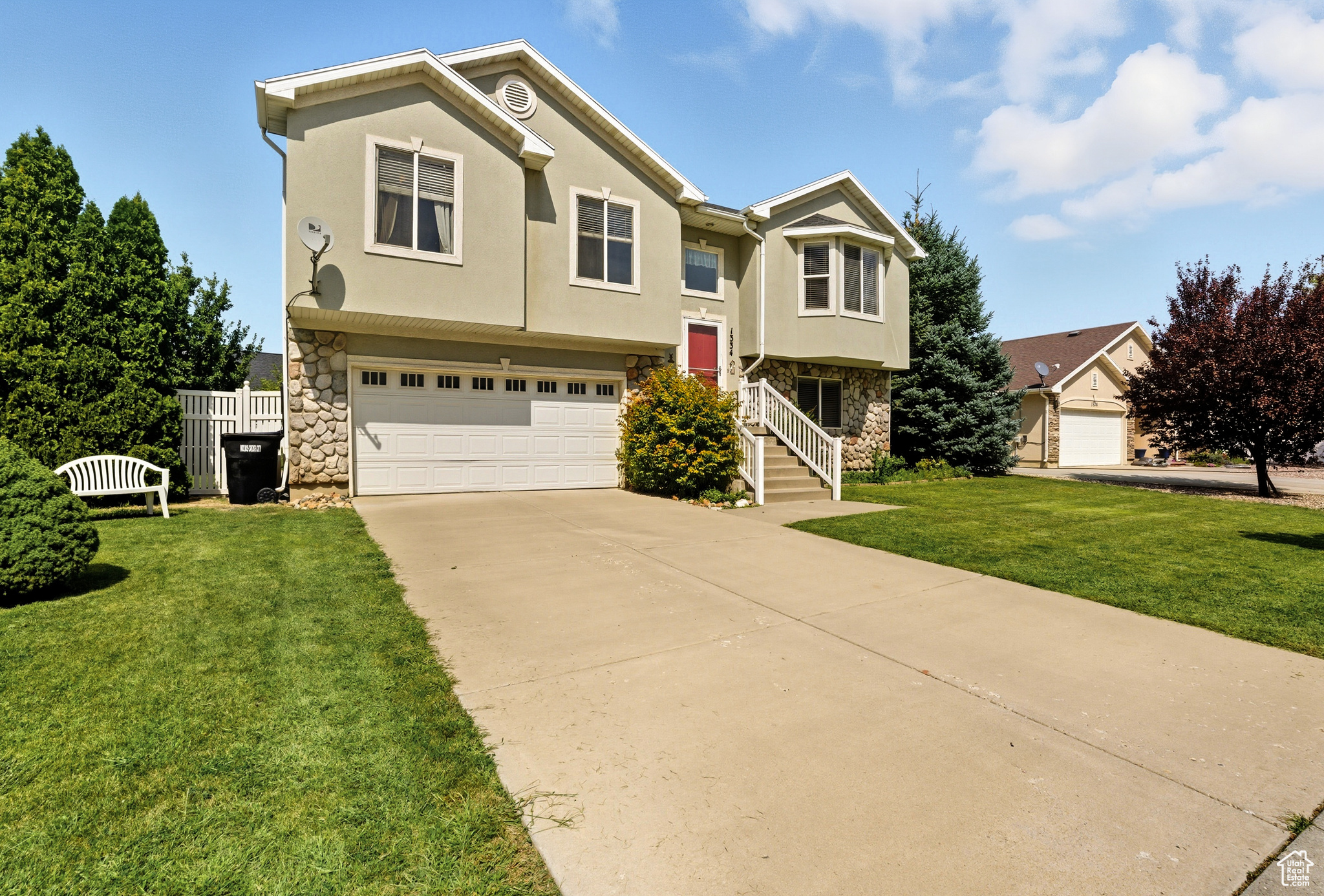 ARGYLE ACRES - Residential