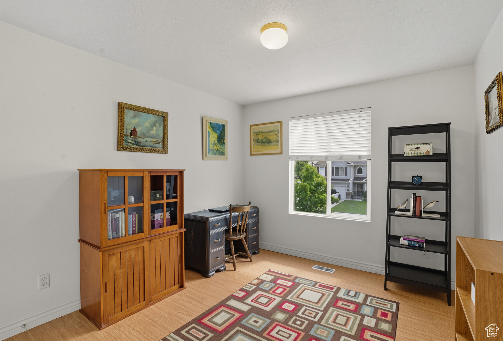 ARGYLE ACRES - Residential