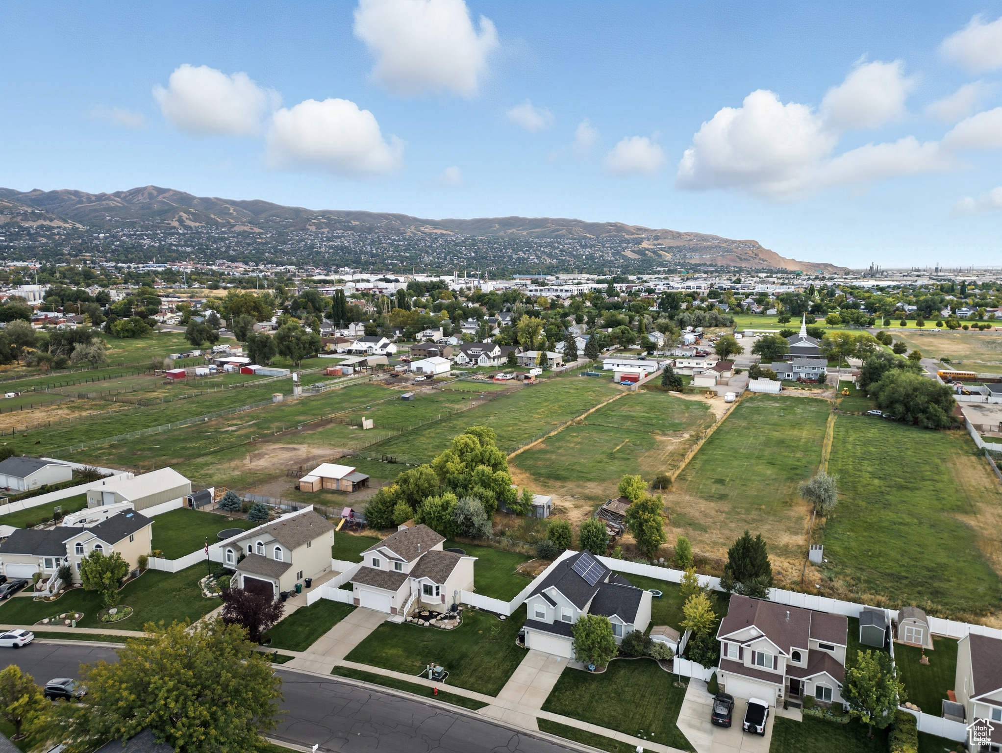 ARGYLE ACRES - Residential