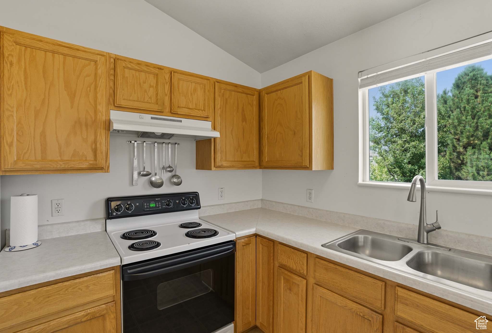ARGYLE ACRES - Residential