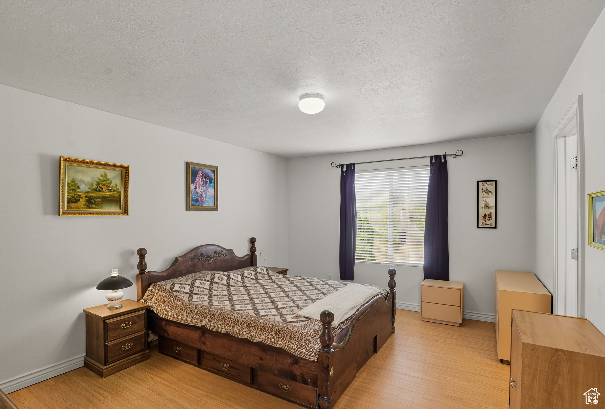 ARGYLE ACRES - Residential