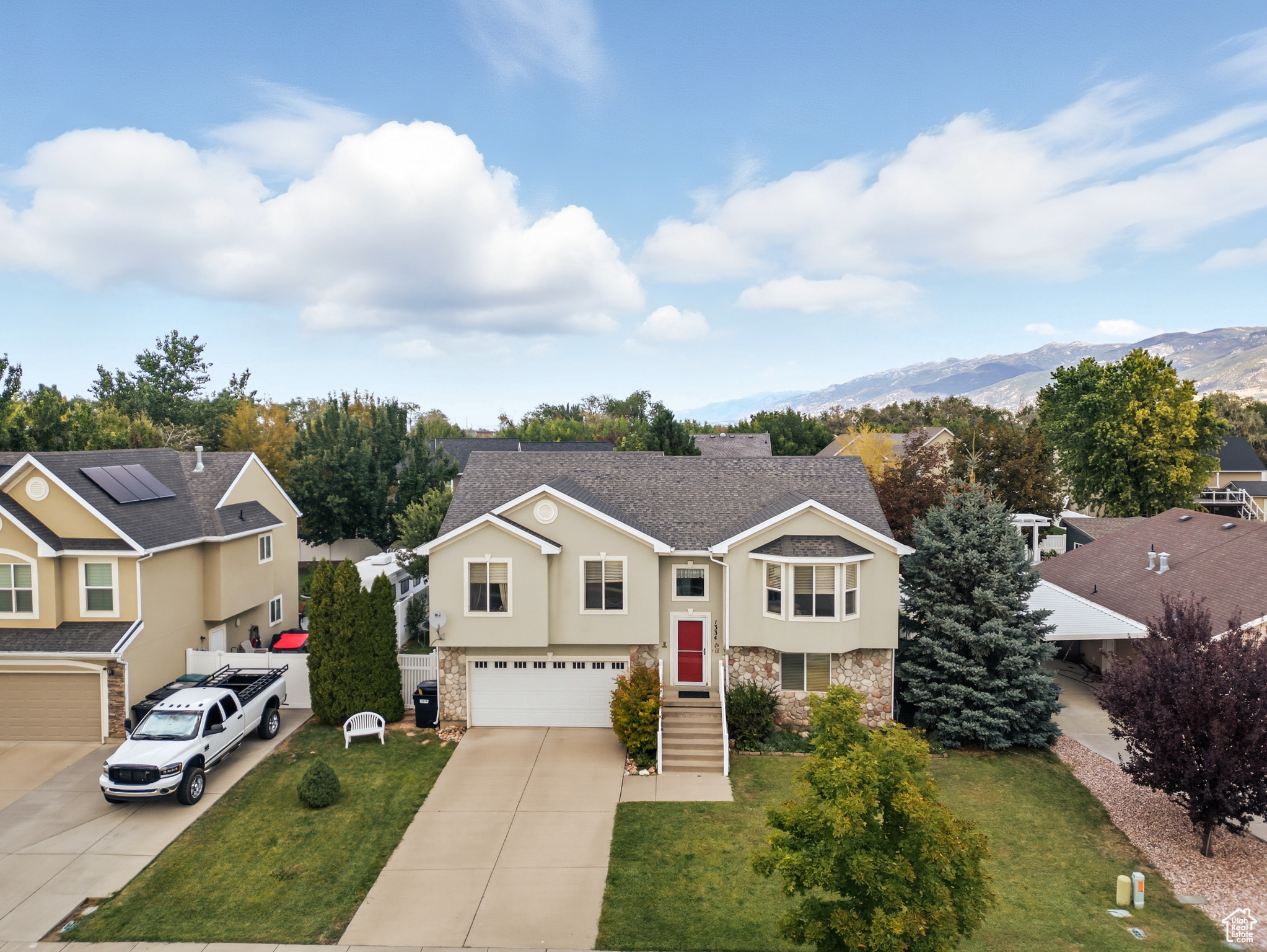 ARGYLE ACRES - Residential