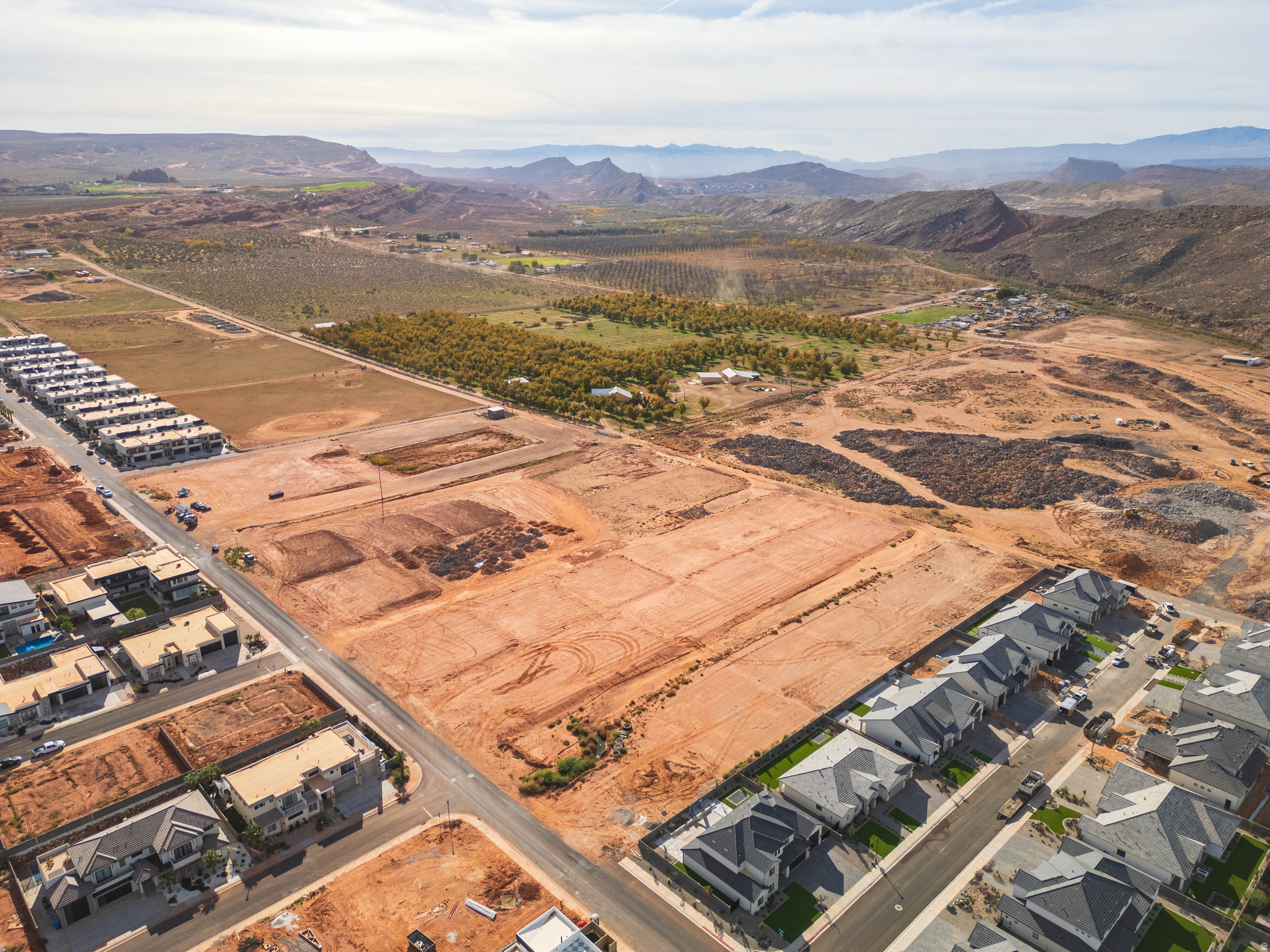 SYCAMORE VILLAGE - Land