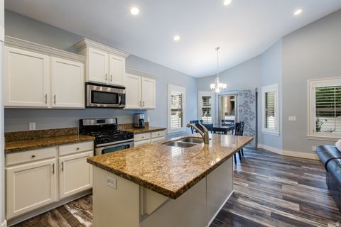 Tiny photo for 11173 S ASPEN PEAK DR, South Jordan, UT 84095 (MLS # 2119834)