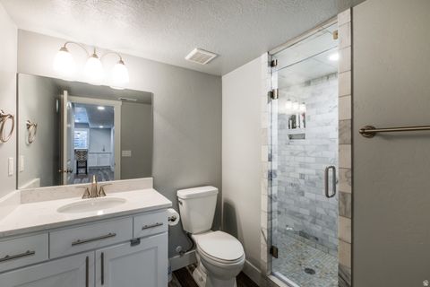 Tiny photo for 11173 S ASPEN PEAK DR, South Jordan, UT 84095 (MLS # 2119834)