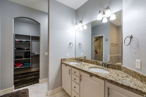 Tiny photo for 11173 S ASPEN PEAK DR, South Jordan, UT 84095 (MLS # 2119834)