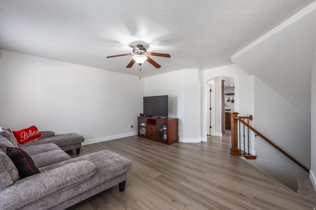 Photo of 4043 E OAKLAND HILLS DR, Eagle Mountain, UT 84005 (MLS # 2142485)