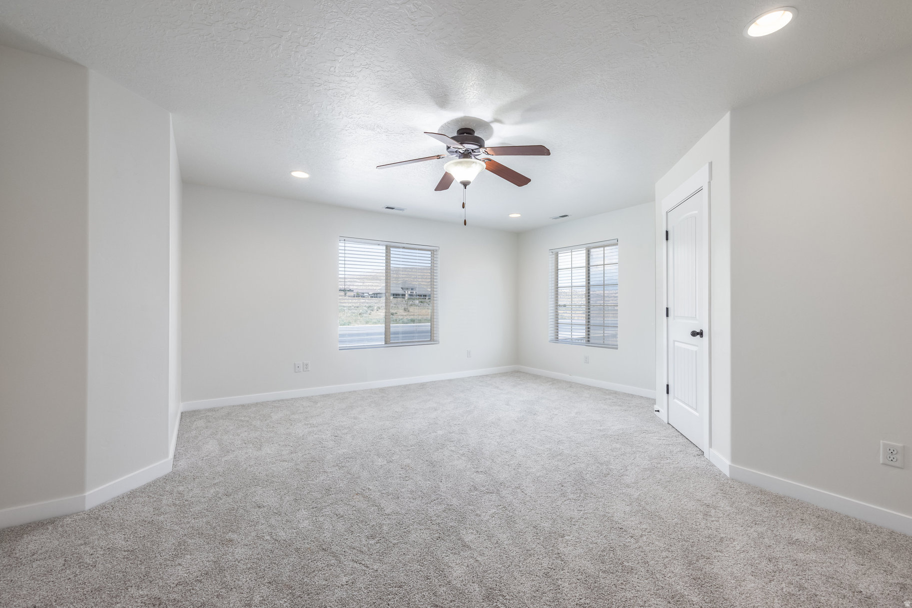 SPRING VALLEY TOWNHOMES - Residential