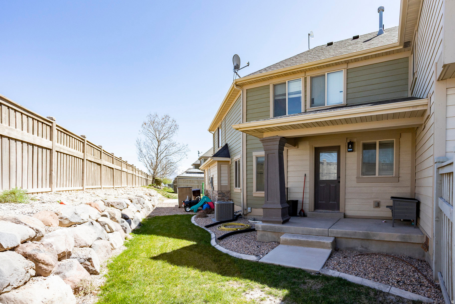 SPRING VALLEY TOWNHOMES - Residential
