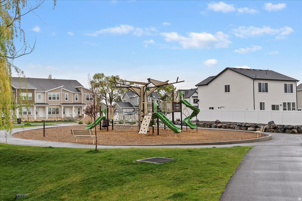 NORTH POINT - Residential