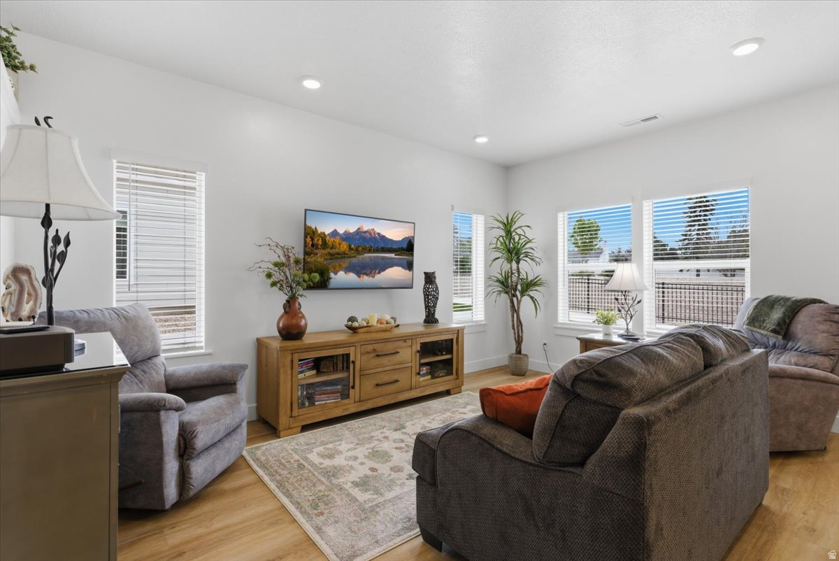 NORTH POINT - Residential