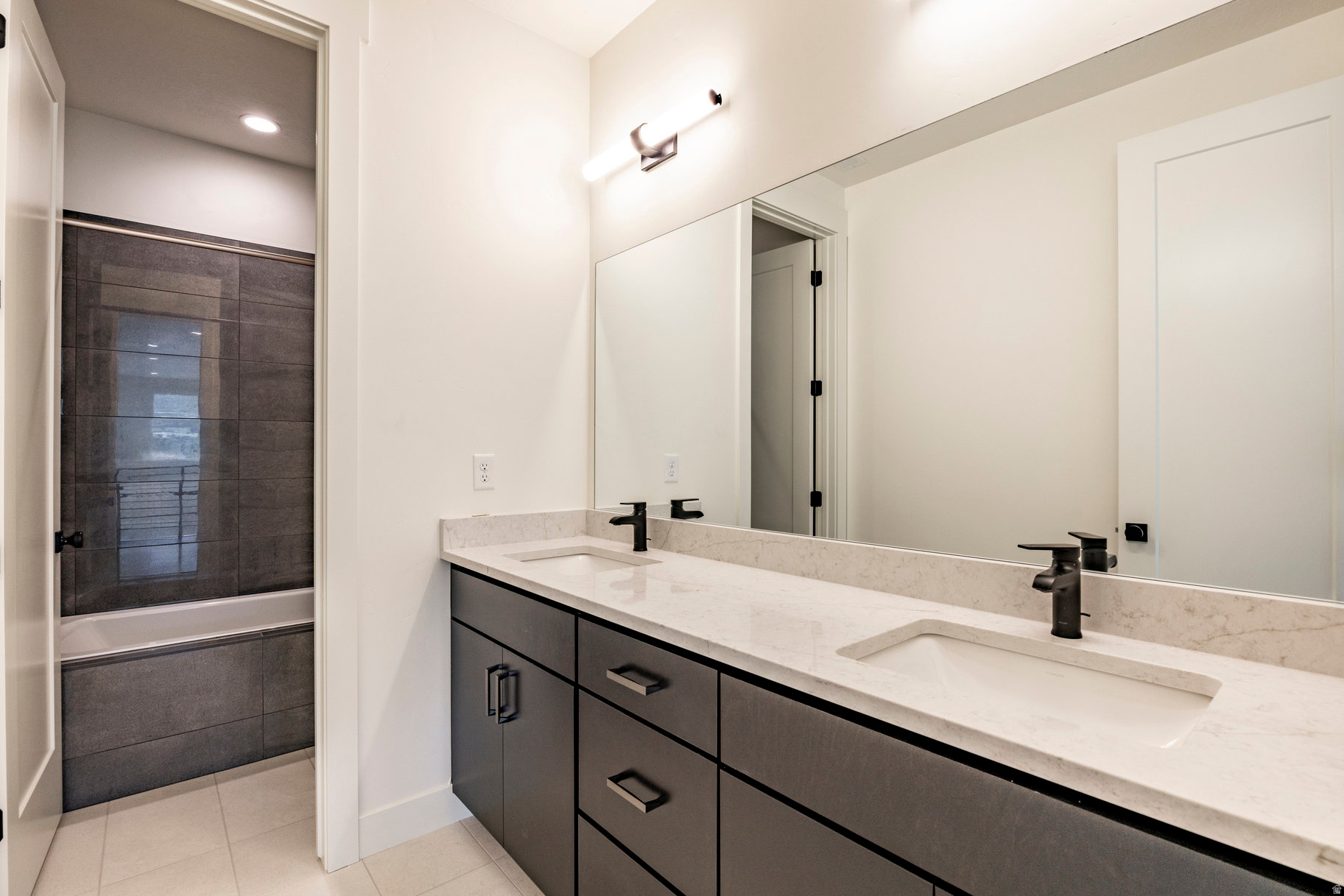 DEER SPRINGS - Residential