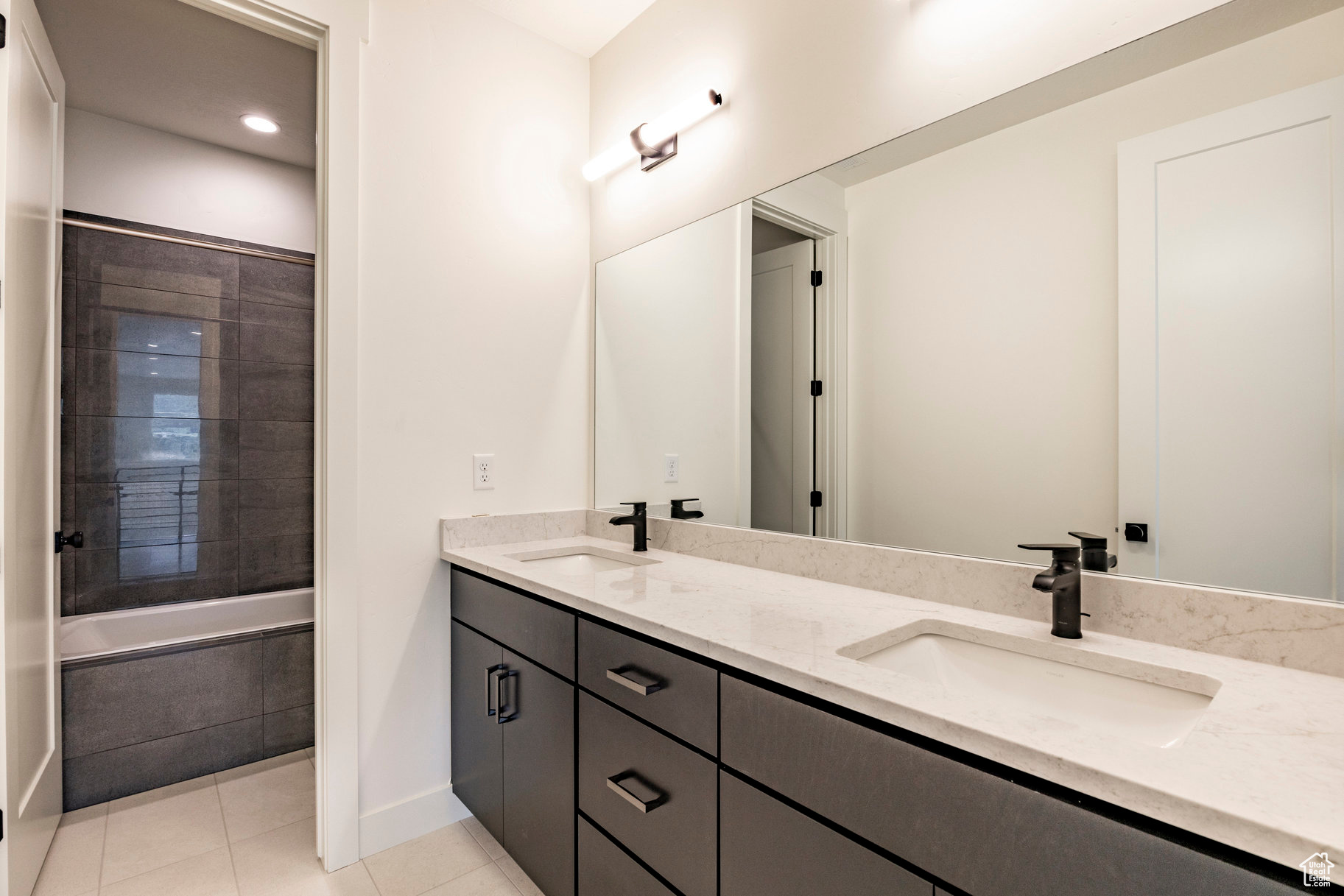 DEER SPRINGS - Residential