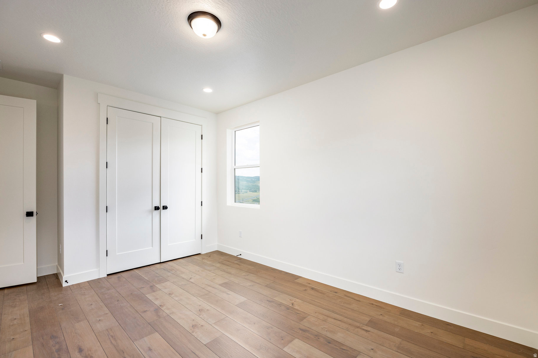 DEER SPRINGS - Residential