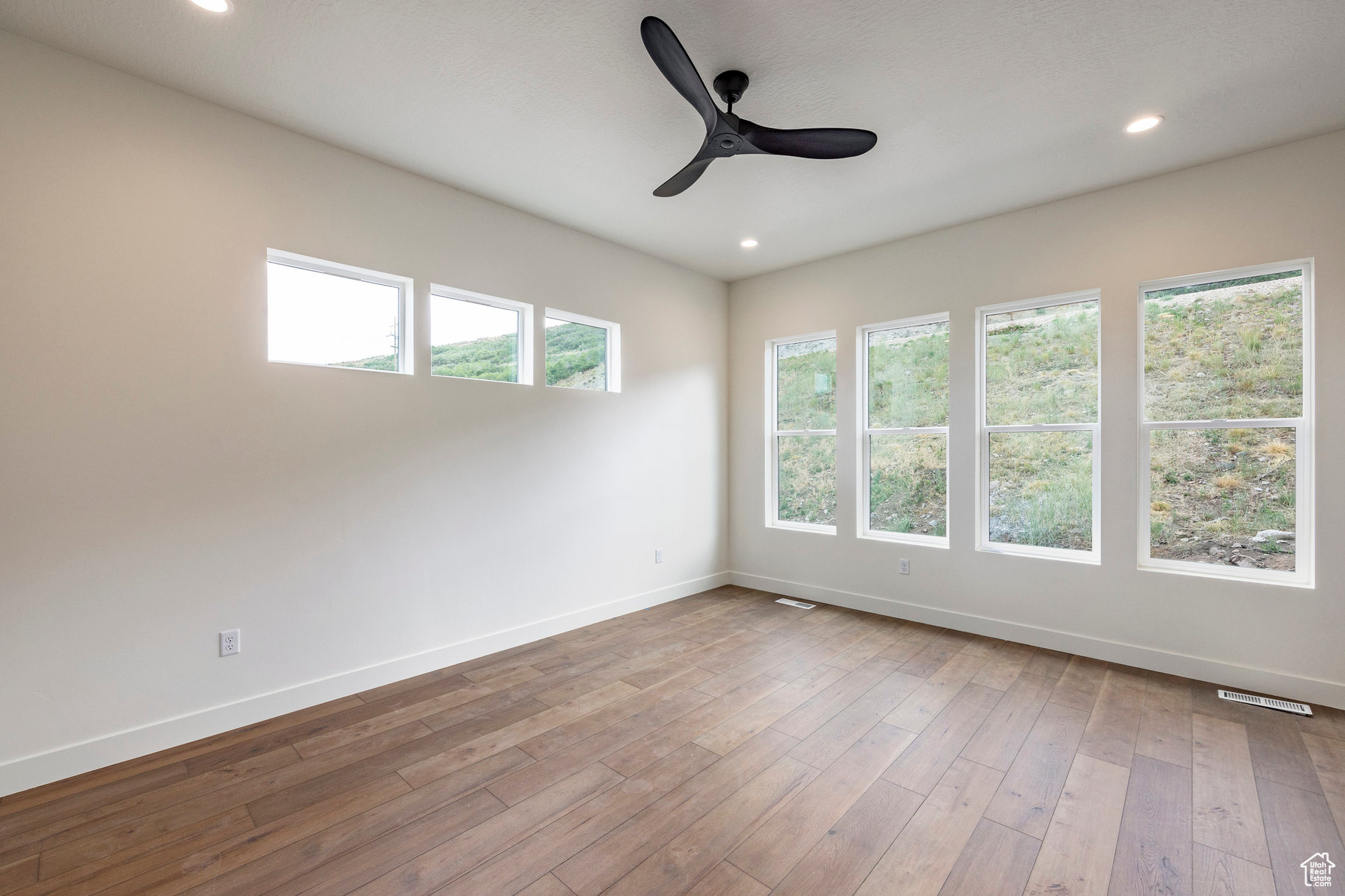 DEER SPRINGS - Residential