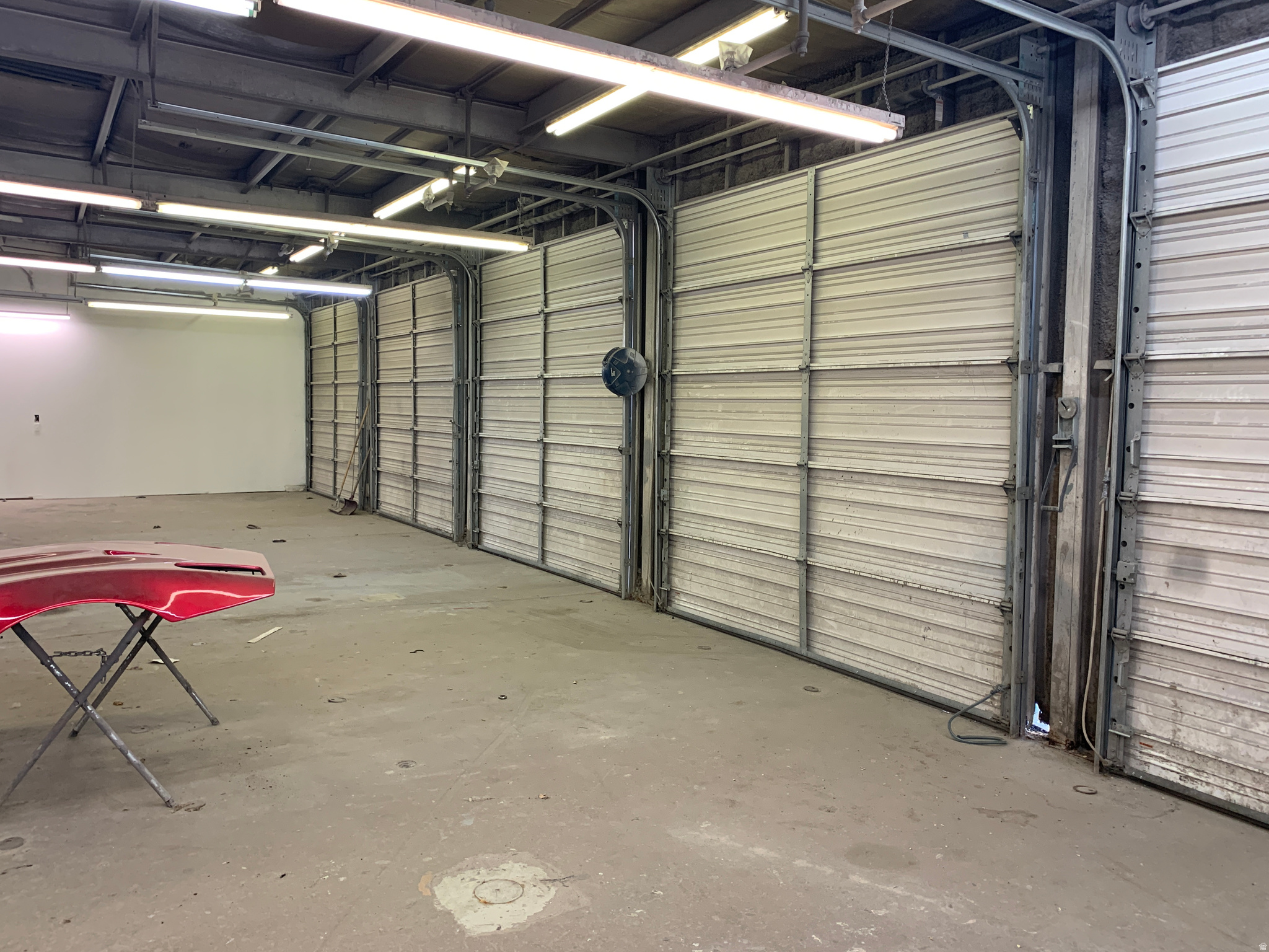 TEN AC PLAT A - Commercial Lease