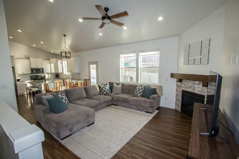Tiny photo for 1092 E 300 S, Smithfield, UT 84335 (MLS # 2134720)