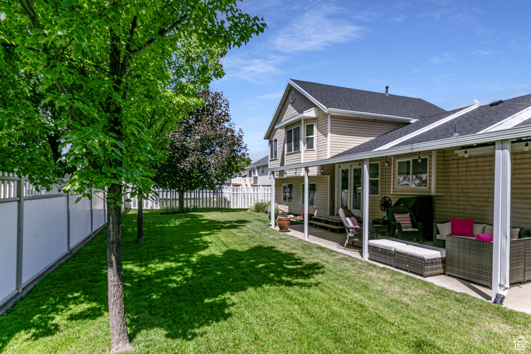 West Bountiful, Utah 84087, United States, 3 Bedrooms Bedrooms, ,2 BathroomsBathrooms,Residential,Pending,150168