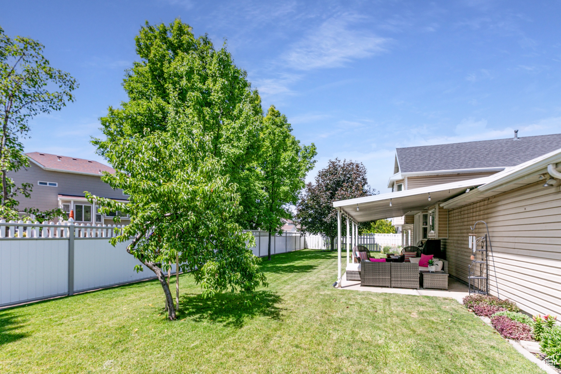 West Bountiful, Utah 84087, United States, 3 Bedrooms Bedrooms, ,2 BathroomsBathrooms,Residential,Pending,150168