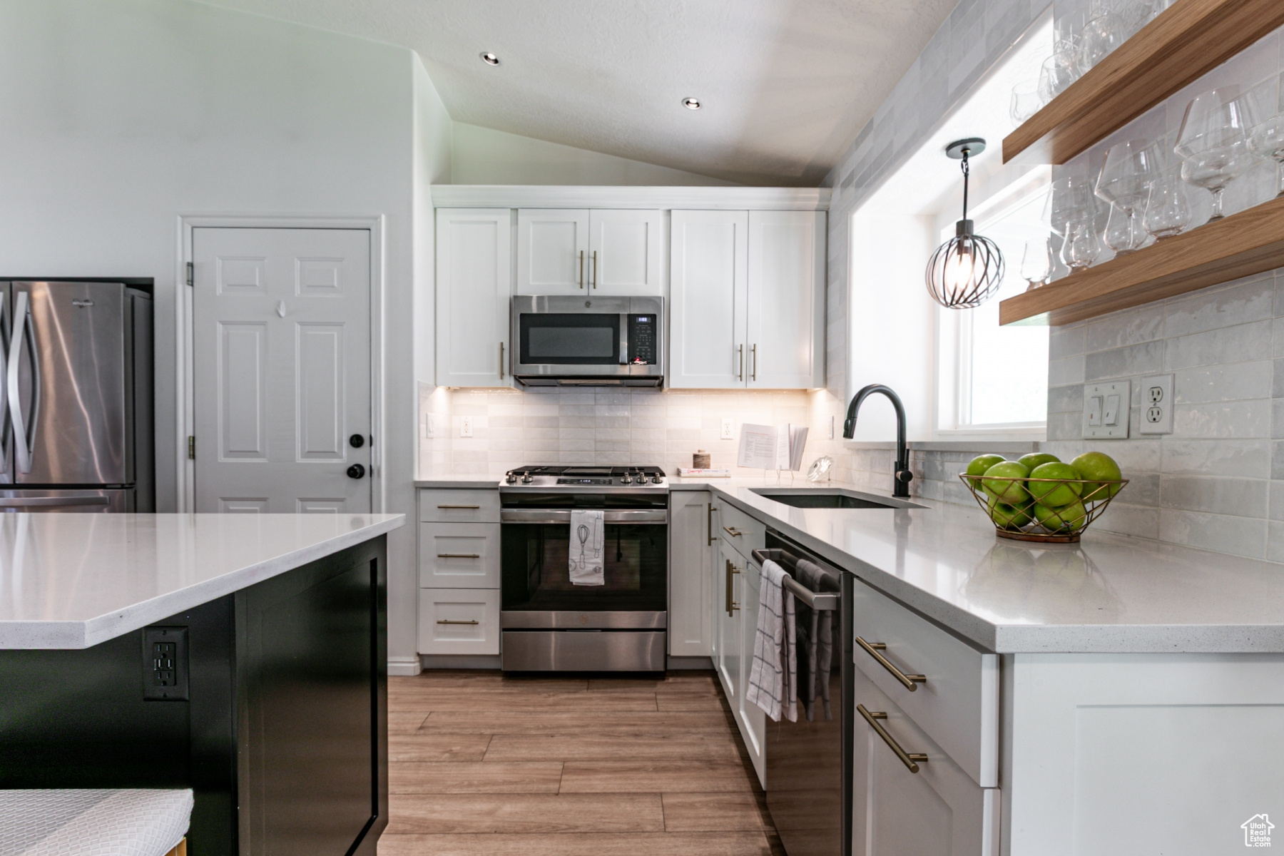 West Bountiful, Utah 84087, United States, 3 Bedrooms Bedrooms, ,2 BathroomsBathrooms,Residential,Pending,150168