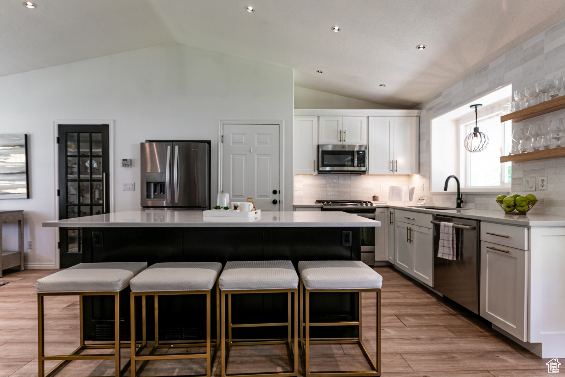 West Bountiful, Utah 84087, United States, 3 Bedrooms Bedrooms, ,2 BathroomsBathrooms,Residential,Pending,150168