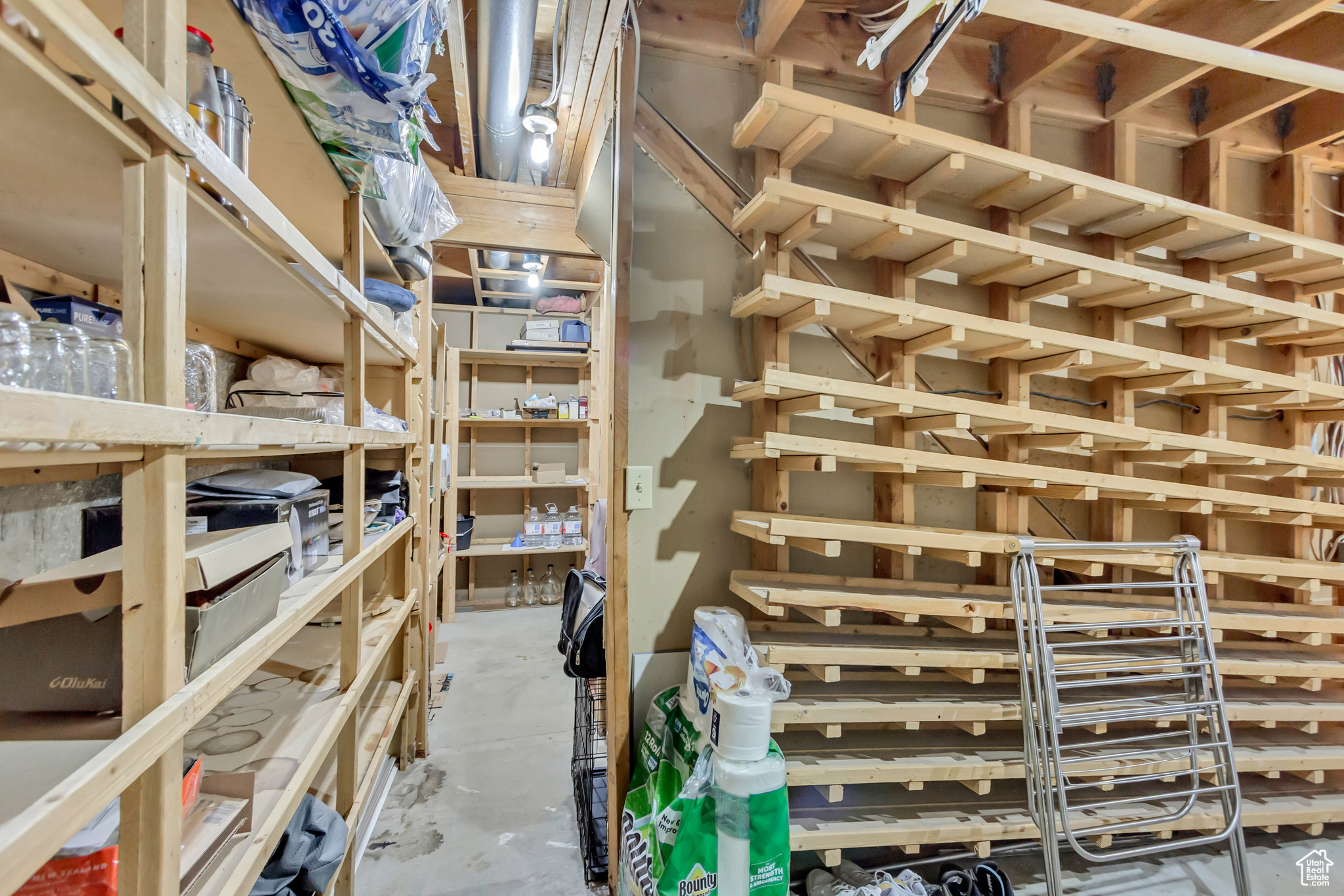 INDIAN VILLAGE - Residential