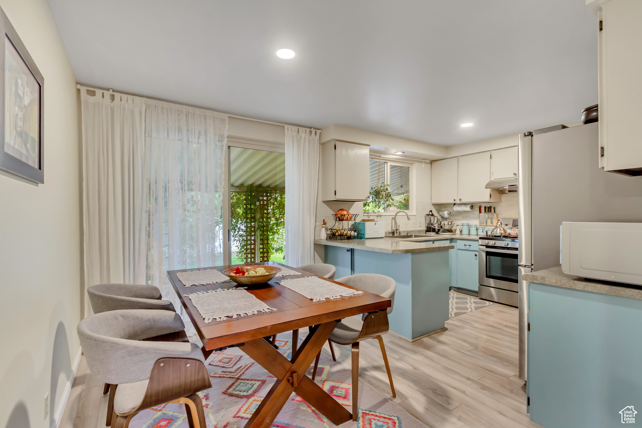 INDIAN VILLAGE - Residential