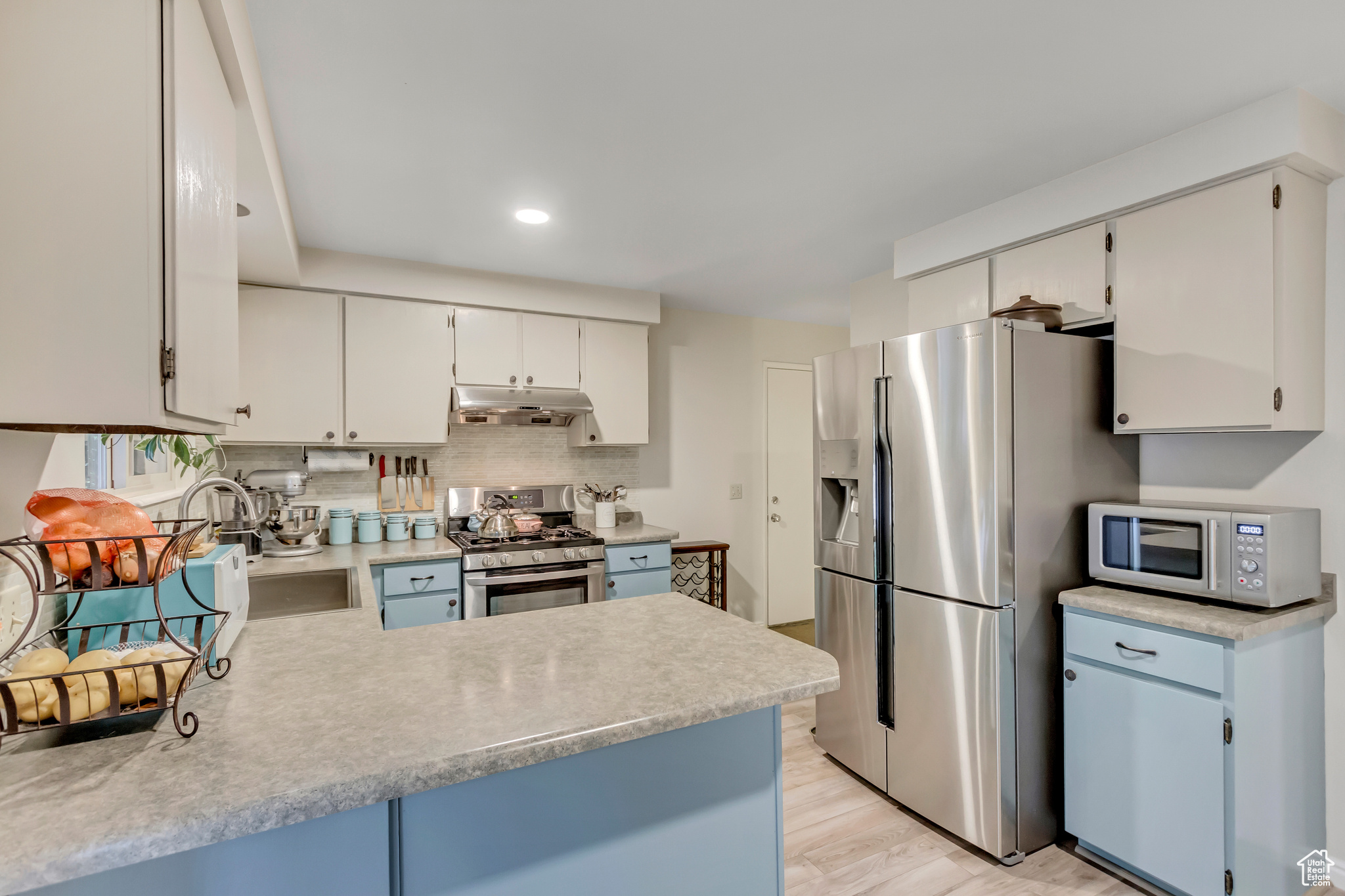 INDIAN VILLAGE - Residential