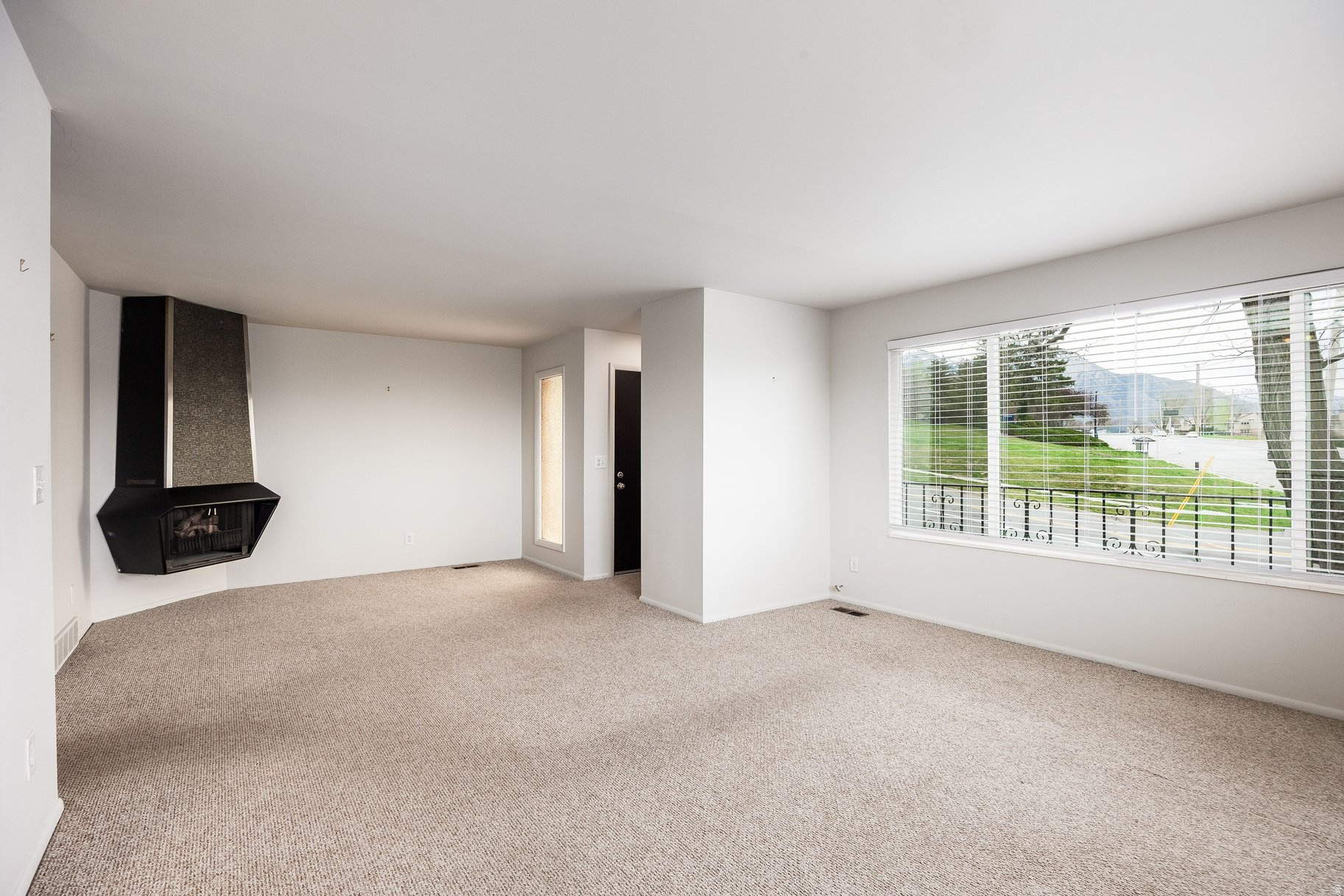 INDIAN ROCK - Residential Income