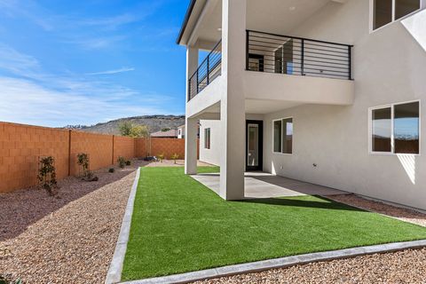 Tiny photo for 1862 N CHAPMAN DR, Washington, UT 84780 (MLS # 2140570)